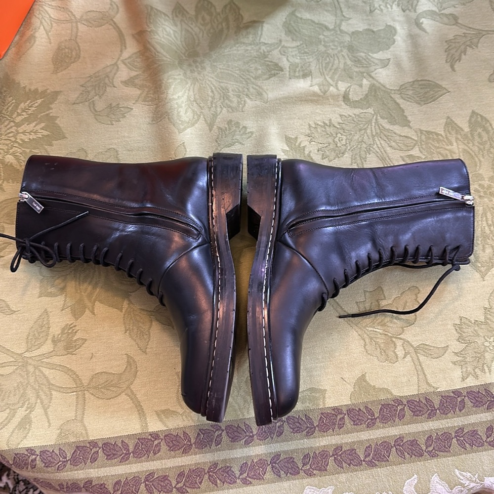 The ROW black leather boot - Picture 4 of 11